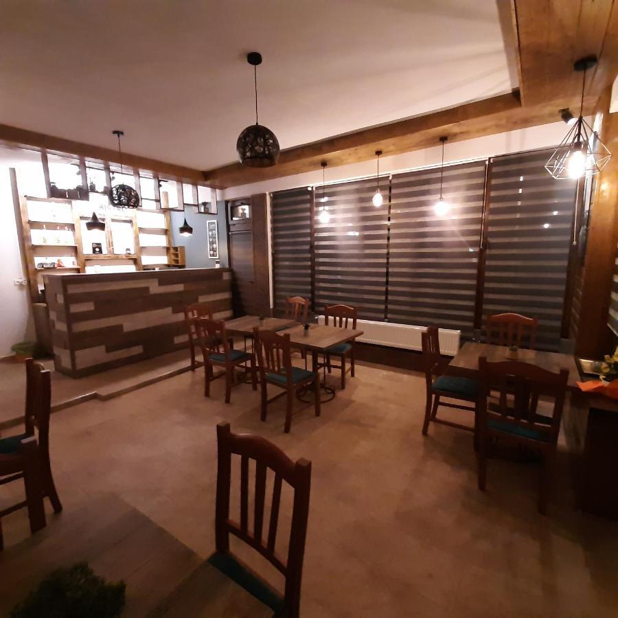 River Star Guest house Sangeorgiu de Padure