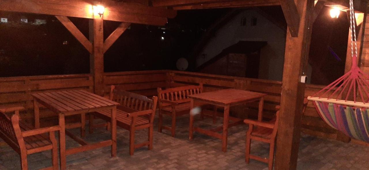 River Star Guest house Sangeorgiu de Padure